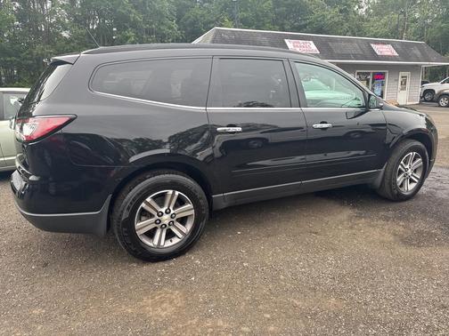 2017 Chevrolet Traverse 2LT