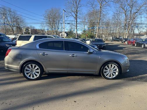2016 Lincoln MKS EcoBoost