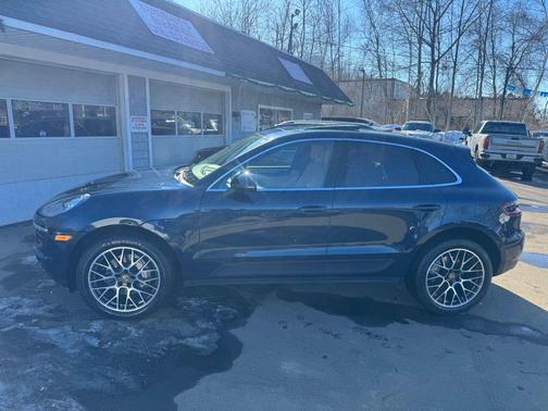 2017 Porsche Macan S