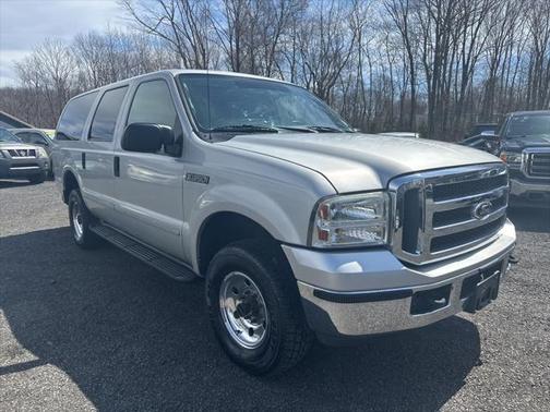 2005 Ford Excursion XLS
