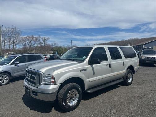 2005 Ford Excursion XLS