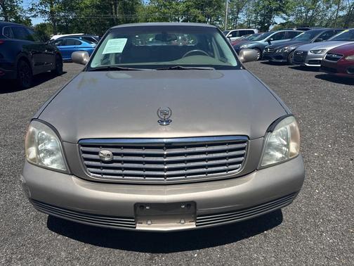 2004 Cadillac DeVille Base