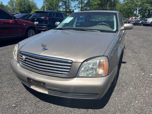 2004 Cadillac DeVille Base