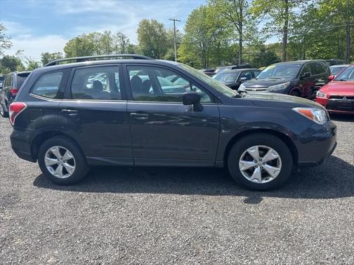 2016 Subaru Forester 2.5i