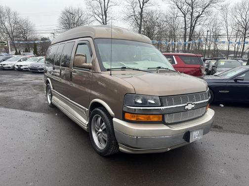 2004 Chevrolet Express 1500 Base