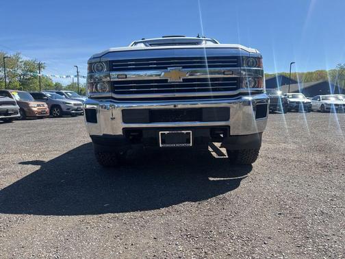Summit White 2017 Chevrolet Silverado 2500 LT