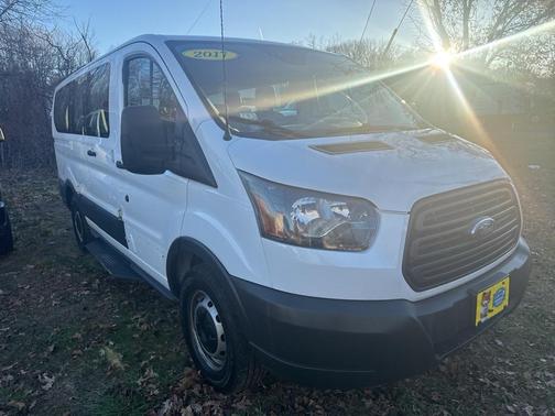2017 Ford Transit-150 XL