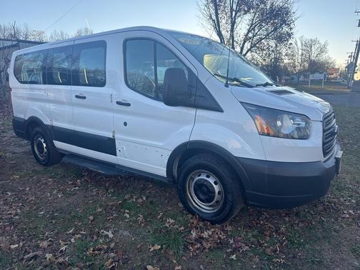 2017 Ford Transit-150 XL