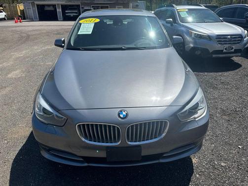 Space Gray Metallic 2011 BMW 550 Gran Turismo xDrive