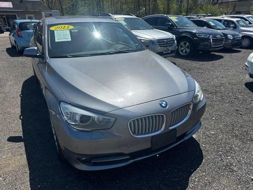 Space Gray Metallic 2011 BMW 550 Gran Turismo xDrive