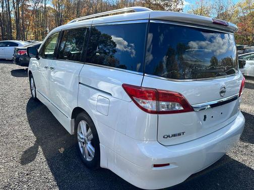 2015 Nissan Quest SL