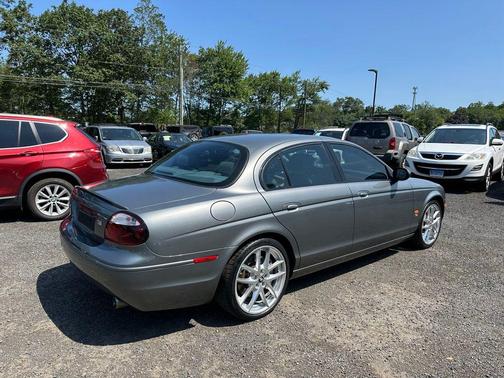 2005 Jaguar S-Type 4.2L V8 R