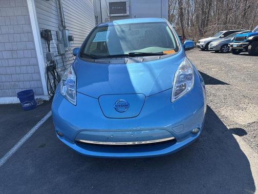 Blue Ocean 2012 Nissan Leaf SL