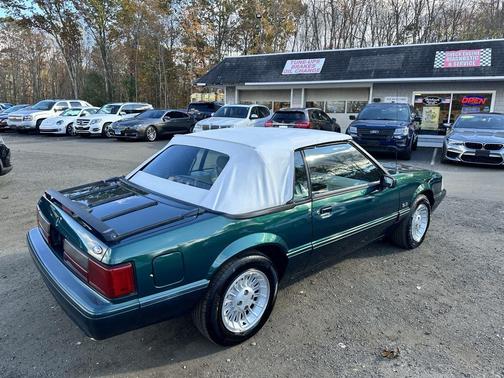 1990 Ford Mustang LX 5.0L Sport