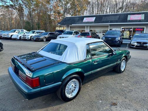 1990 Ford Mustang LX 5.0L Sport