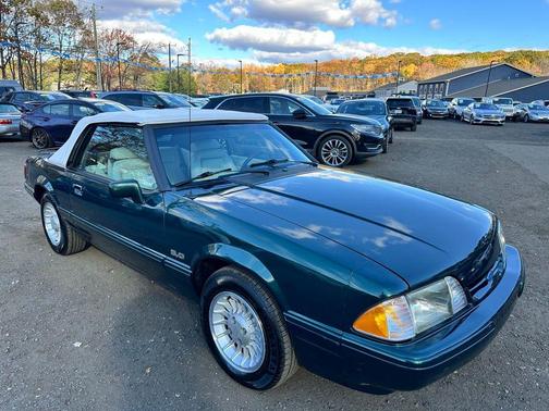 1990 Ford Mustang LX 5.0L Sport