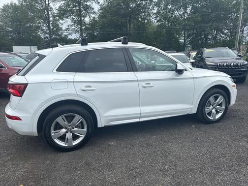 2018 Audi Q5 2.0T Premium Plus