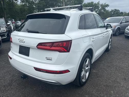 2018 Audi Q5 2.0T Premium Plus