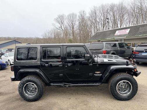 2013 Jeep Wrangler Unlimited Sahara