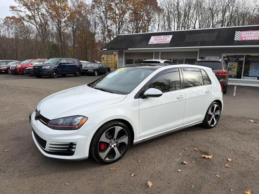 2017 Volkswagen Golf GTI 2.0T SE 4-Door