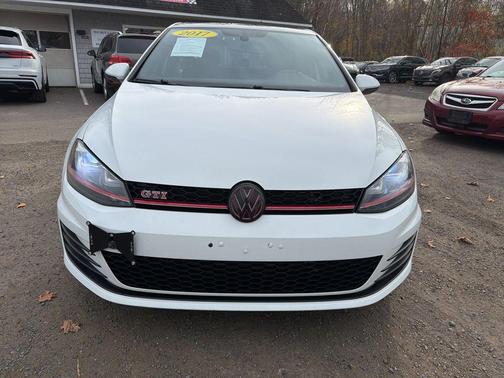 2017 Volkswagen Golf GTI 2.0T SE 4-Door