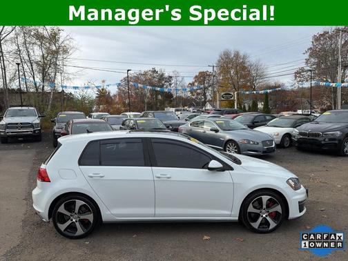 2017 Volkswagen Golf GTI 2.0T SE 4-Door