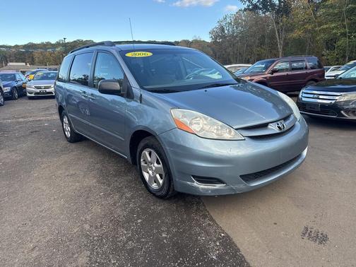 2006 Toyota Sienna LE