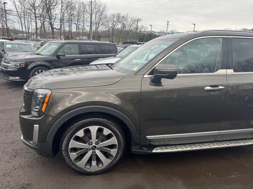 2020 Kia Telluride S