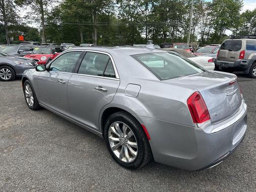 2018 Chrysler 300 Limited