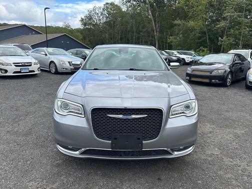 2018 Chrysler 300 Limited