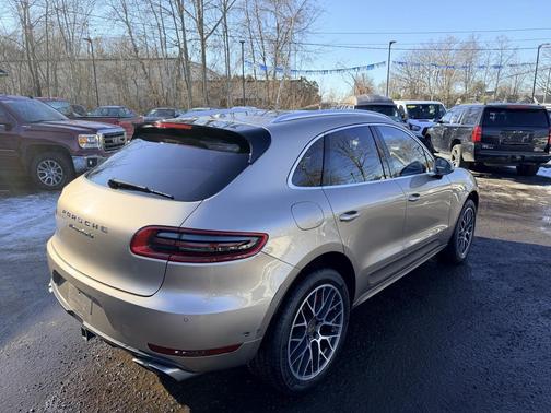 2015 Porsche Macan Turbo