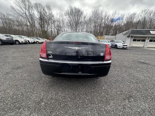 2010 Chrysler 300C Base