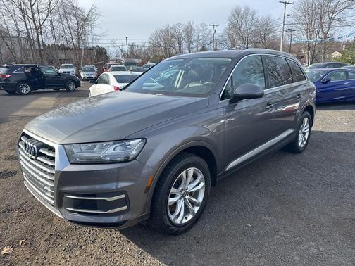 2019 Audi Q7 45 Premium Plus