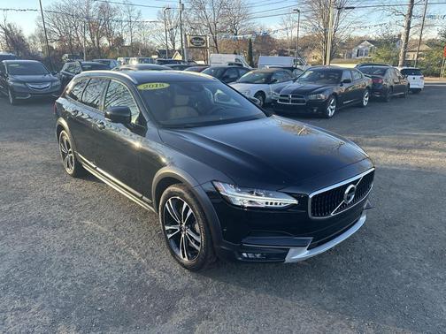 2018 Volvo V90 Cross Country T5