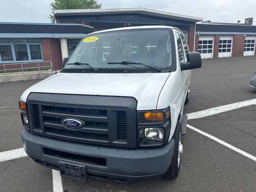 Oxford White 2014 Ford E350 Super Duty XL