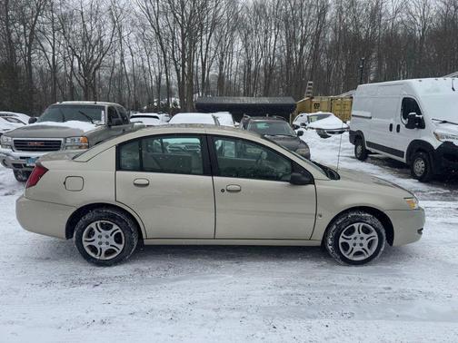 2004 Saturn Ion 2