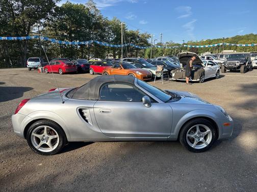 2003 Toyota MR2 Base