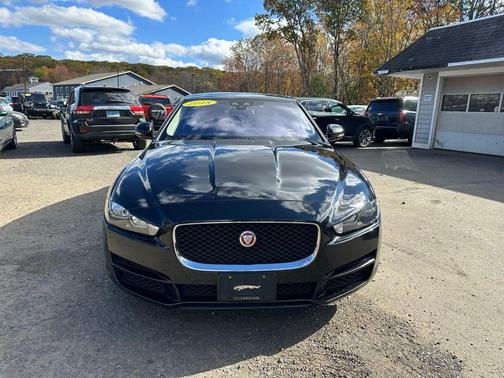 2018 Jaguar XE 25t
