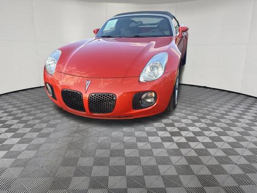 Brazen (Inferno Orange Metallic) 2008 Pontiac Solstice GXP