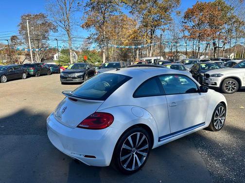 2012 Volkswagen Beetle Base