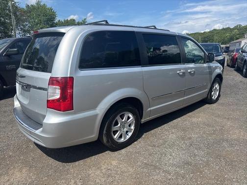 2012 Chrysler Town & Country Touring