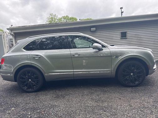 2018 Bentley Bentayga W12 Signature