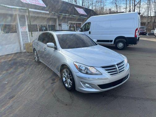2012 Hyundai Genesis 3.8