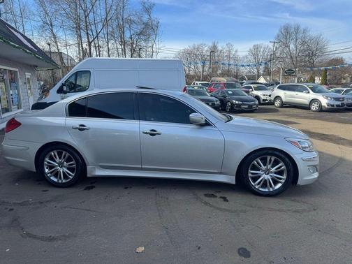 2012 Hyundai Genesis 3.8