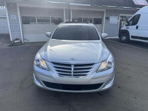 2012 Hyundai Genesis 3.8