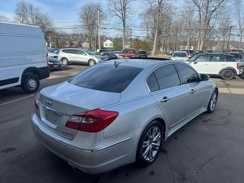 2012 Hyundai Genesis 3.8