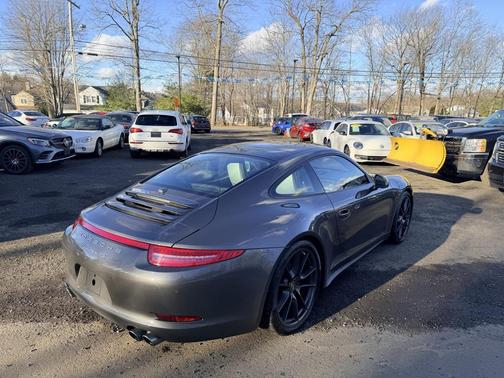 2015 Porsche 911 Carrera 4S