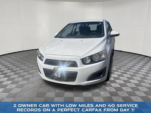 Summit White 2014 Chevrolet Sonic LS