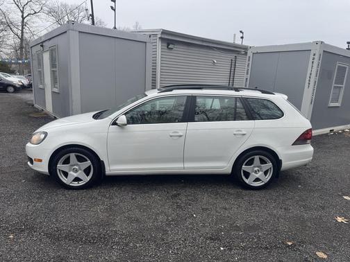 2014 Volkswagen Jetta SportWagen DSG TDI w/Sunroof & Nav