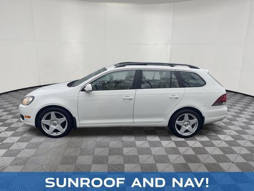 Candy White 2014 Volkswagen Jetta SportWagen DSG TDI w/Sunroof & Nav